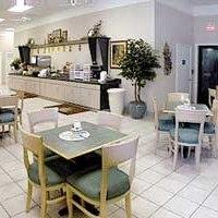 Clarion Pointe Hotel
